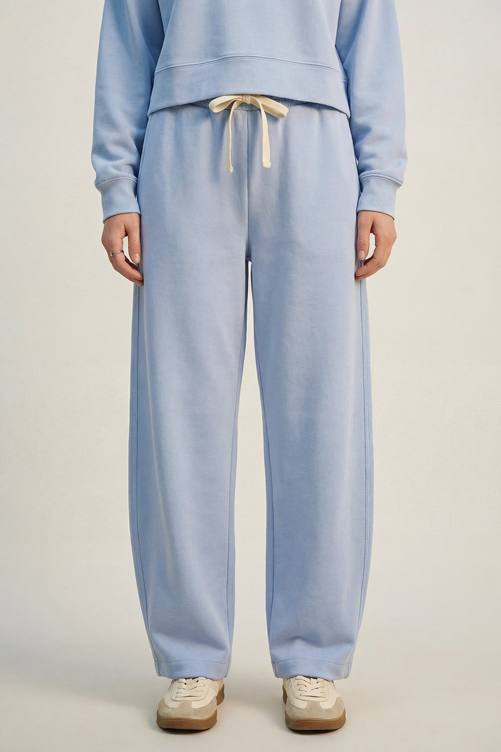 Q2 Pantaloni jogger in maglia morbidissima di colore blu con coulisse in vita