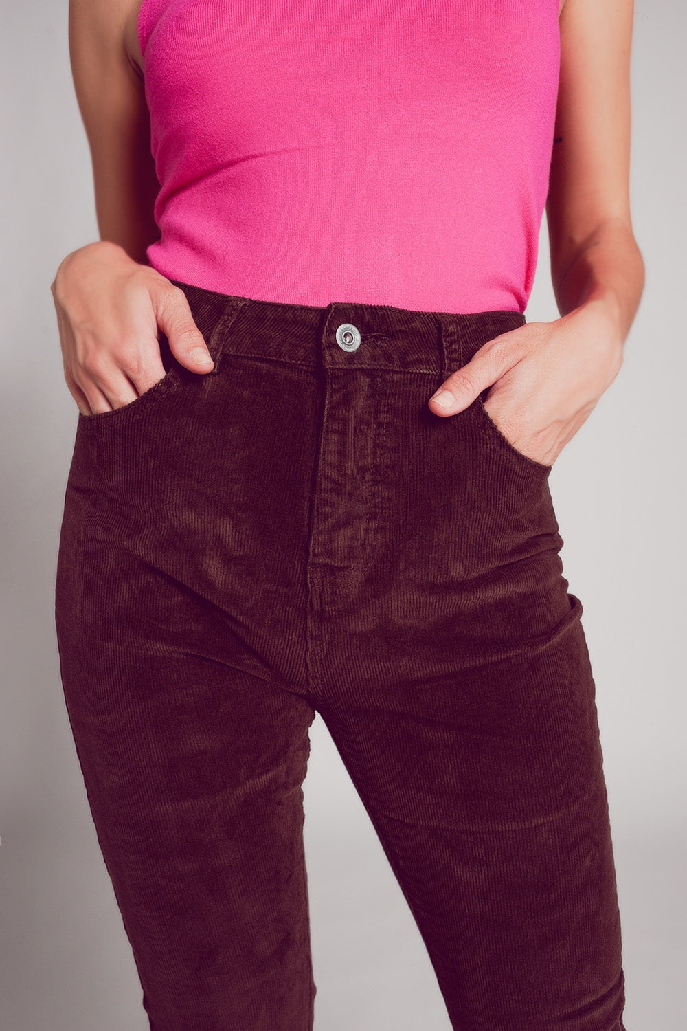 Pantaloni skinny di velluto in cotone marron cioccolato