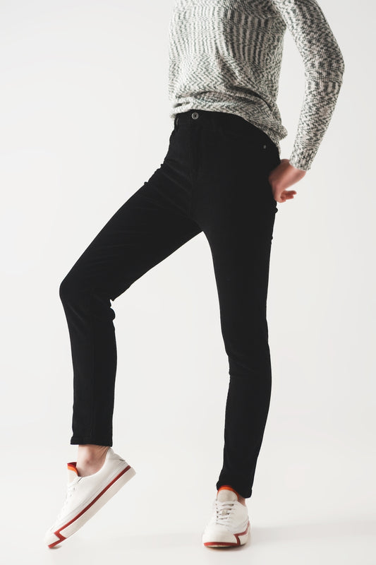 Q2 Pantaloni skinny di velluto in cotone nero