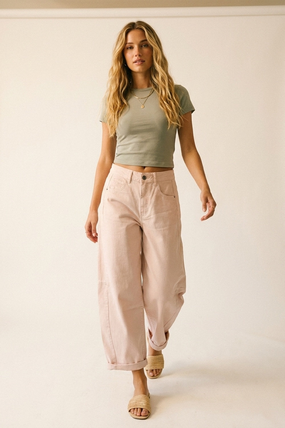 Pantaloni Stile Barrel a Gamba Larga Rosa Chiaro con Orli Risvoltati