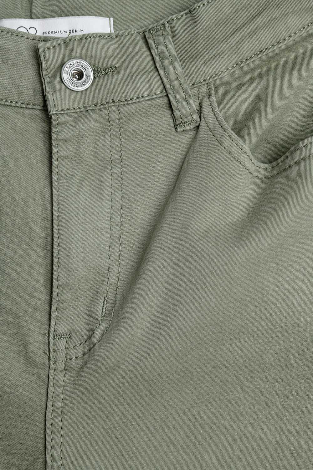 Pantaloni super comodi a gamba dritta elasticizzati in verde