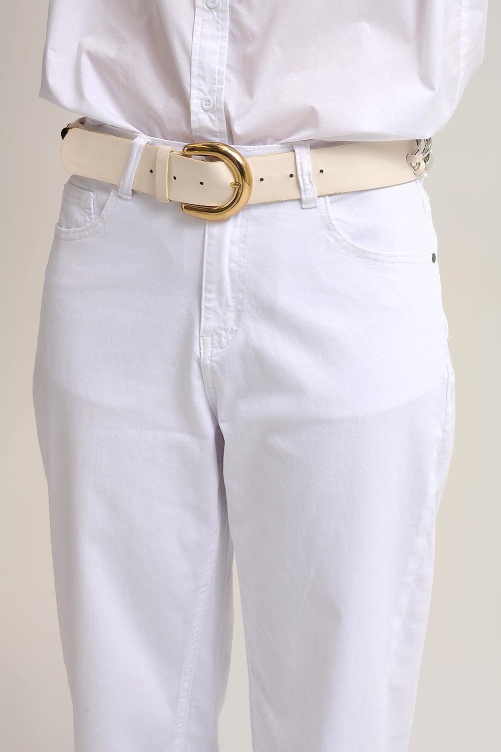 Pantaloni Tapered rilassati in bianco Comfy Stretch