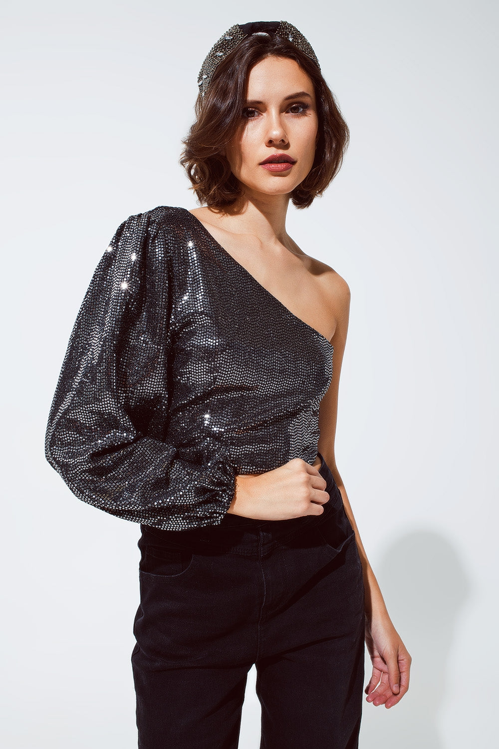 Party Top monospalla cropped con dettagli glitterati in argento