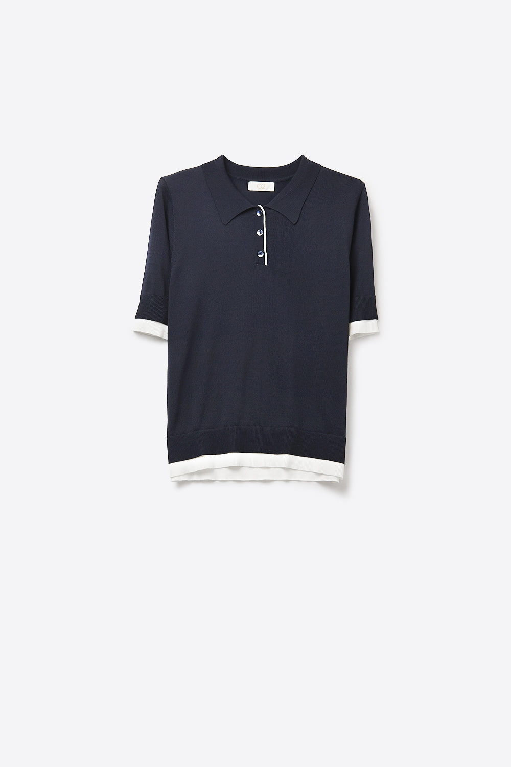 Q2 Polo Navy con finiture e bottoni bianchi