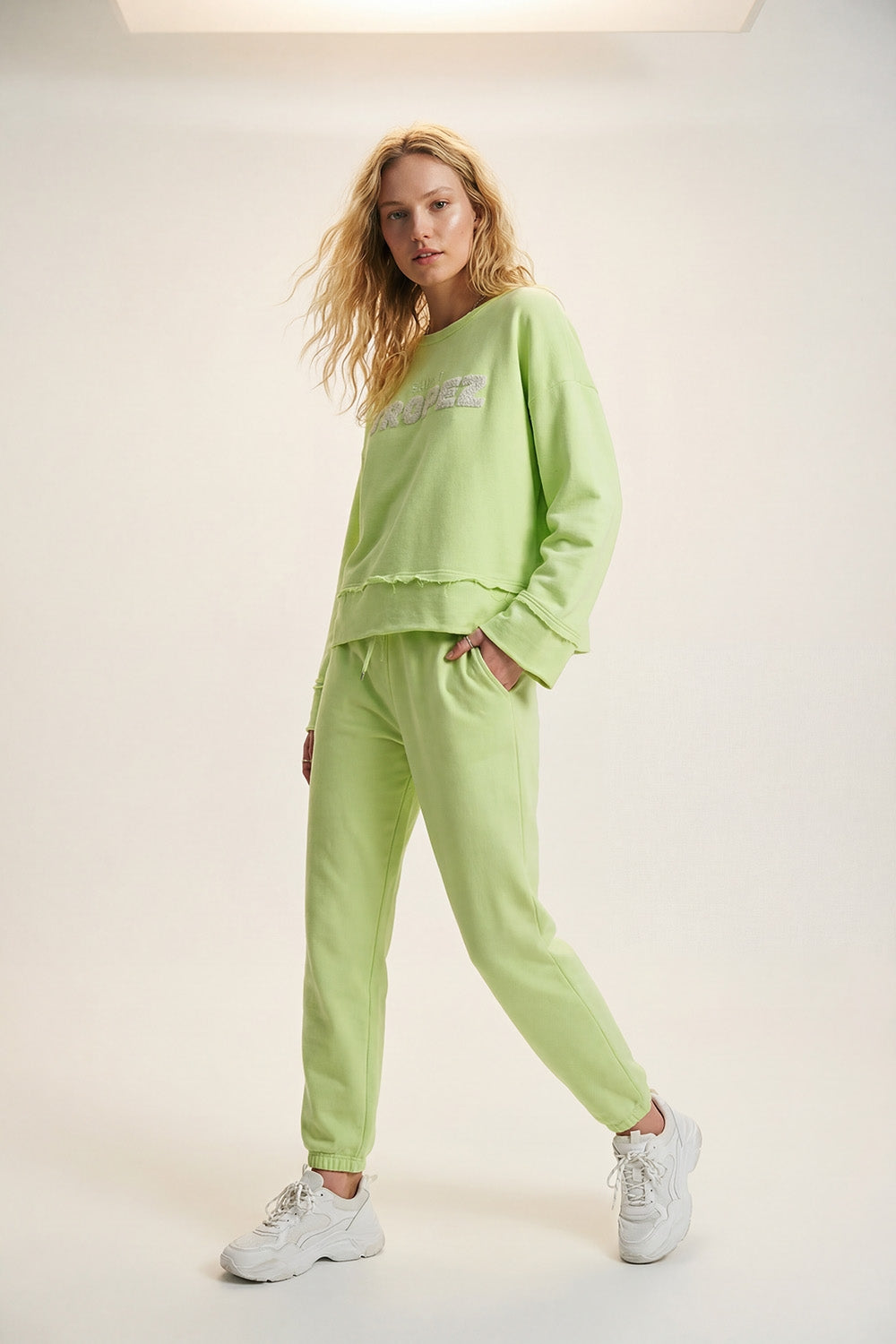 Saint Tropez Felpa ricamata verde menta
