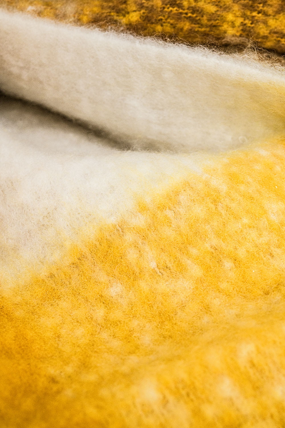 Sciarpa in beige e giallo