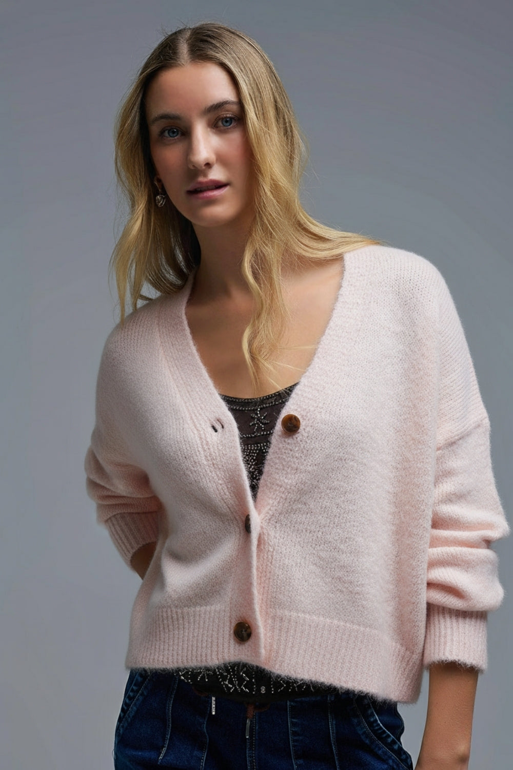 Q2 Scollo a V Cardigan abbottonato basic rosa baby in maglia morbida