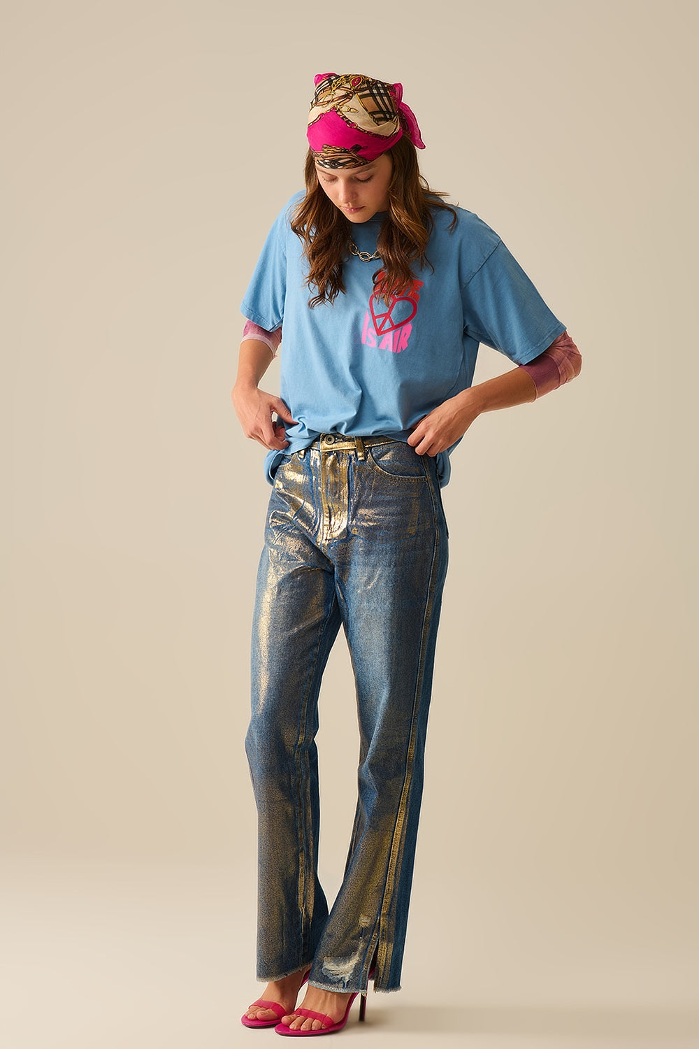 T-Shirt blu made in italy con logo Love is Air e Cuore con Pace