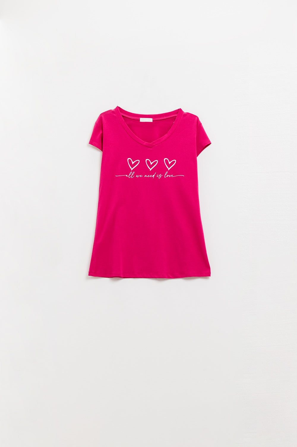 Q2 T-shirt fucsia con All We Need Is Love