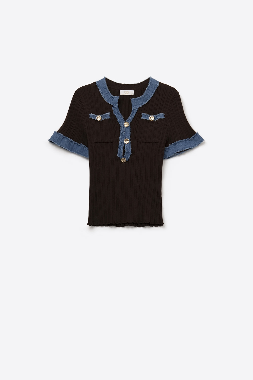 Top a coste marrone chic con dettagli in denim