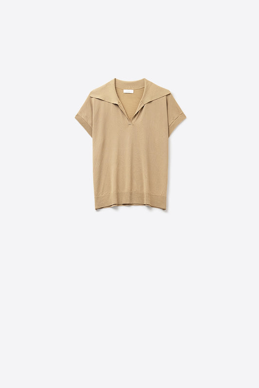 Q2 Top a manica corta in maglia fine tipo polo in cammello