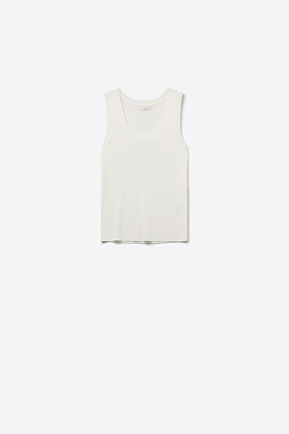 Q2 Top bianco a costine con scollo rotondo