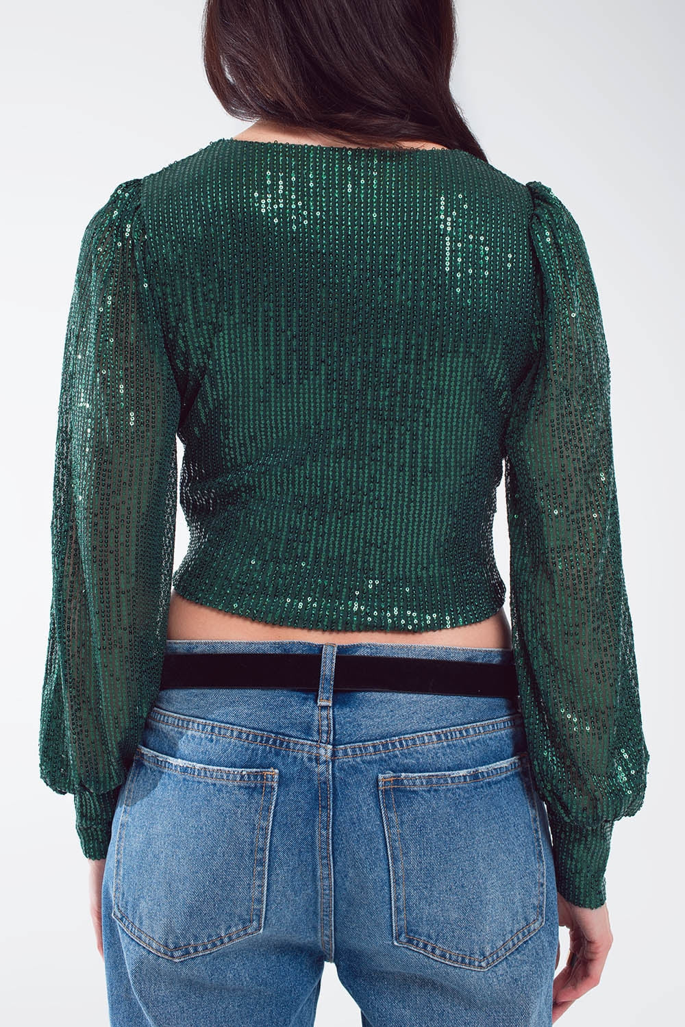 Top cropped a maniche lunghe in paillettes con scollo a V e design a rombi in verde