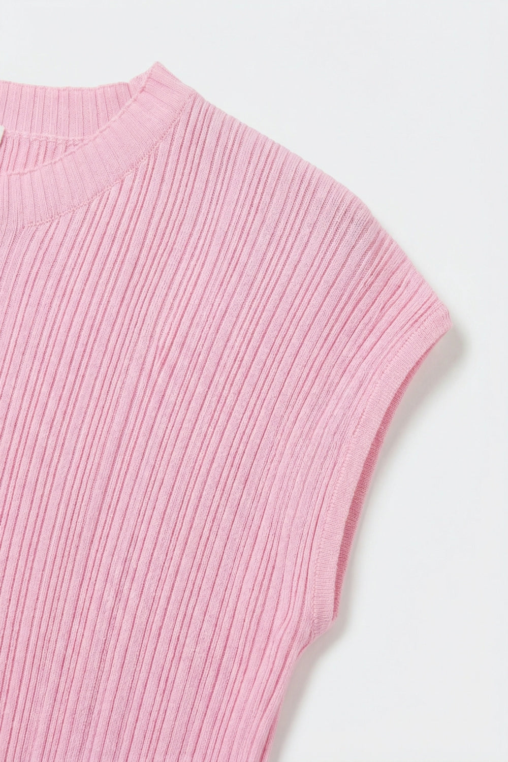 Top in maglia a coste fini senza maniche in rosa