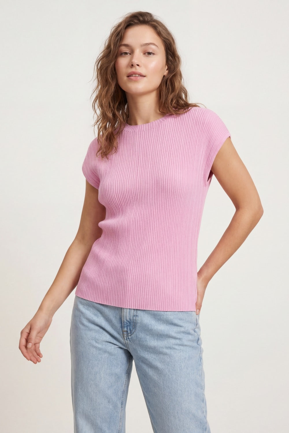 Top in maglia a coste fini senza maniche in rosa