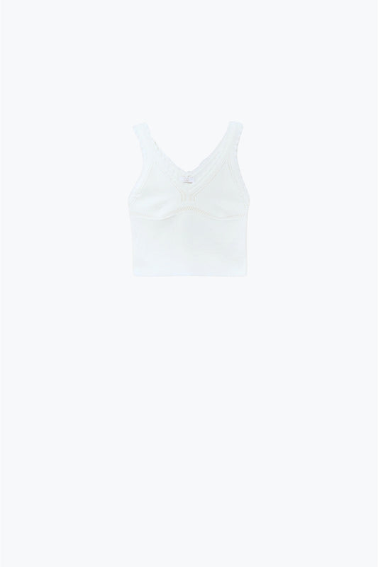 Q2 Top in maglia bianca con scollo a V e bordi smerlati