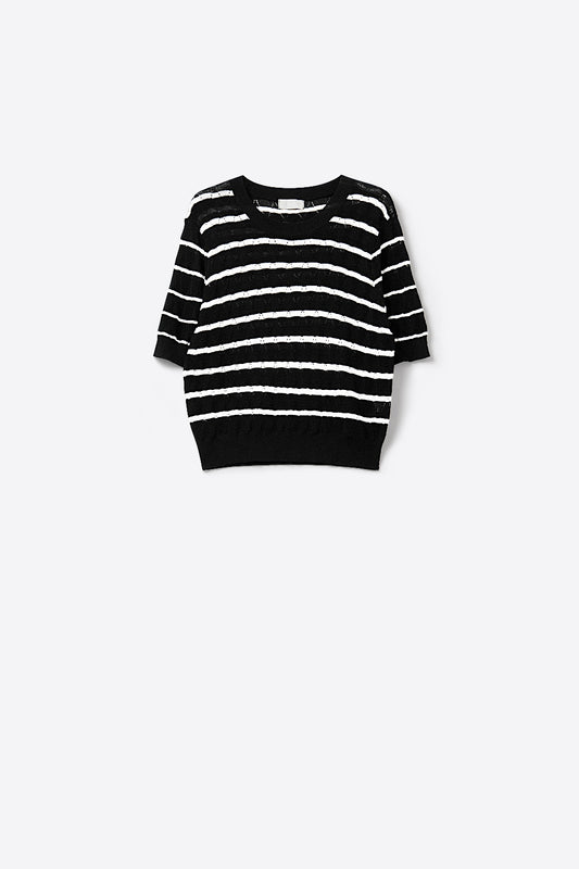 Q2 Top nero in maglia traforata con maniche corte e strisce bianche