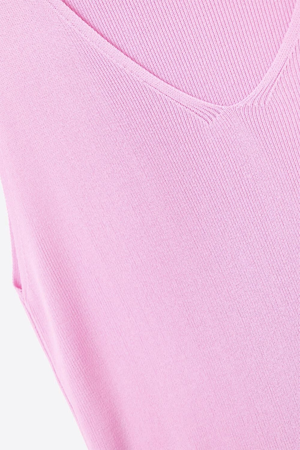 top rosa senza maniche in maglia fine con scollo a V