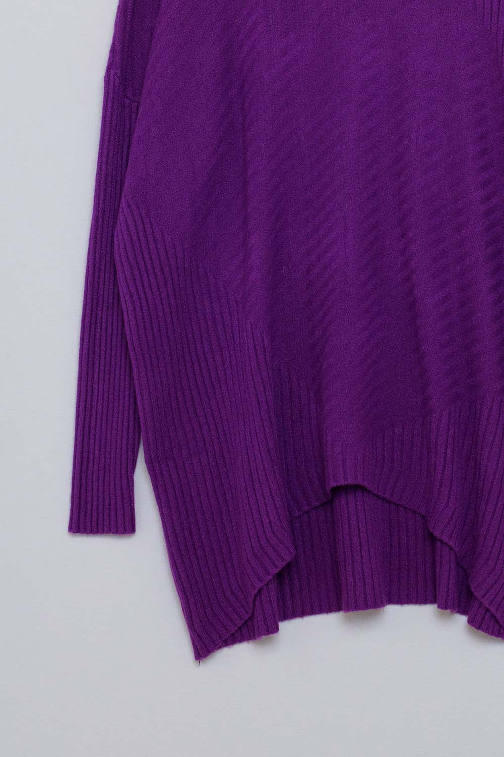 Tunica in maglia asimmetrica a coste viola