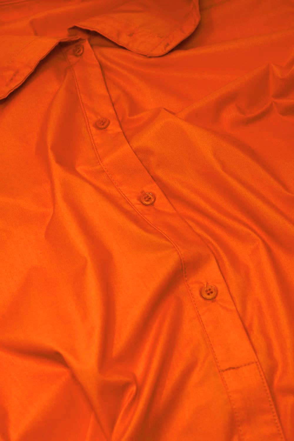 Abito a camicia rilassato con maniche corte a palloncino e volant in arancione