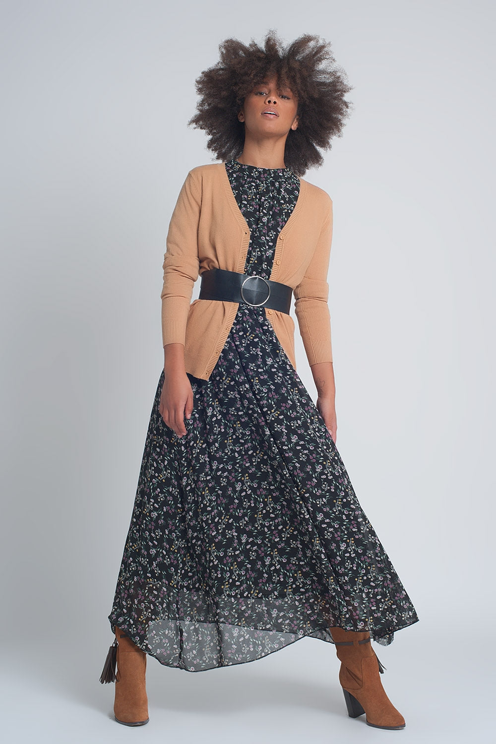 Cardigan corto in maglia cammello con bottoni anteriori