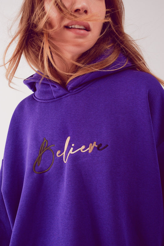 Q2 Felpa con cappuccio oversize color viola con scritta Believe