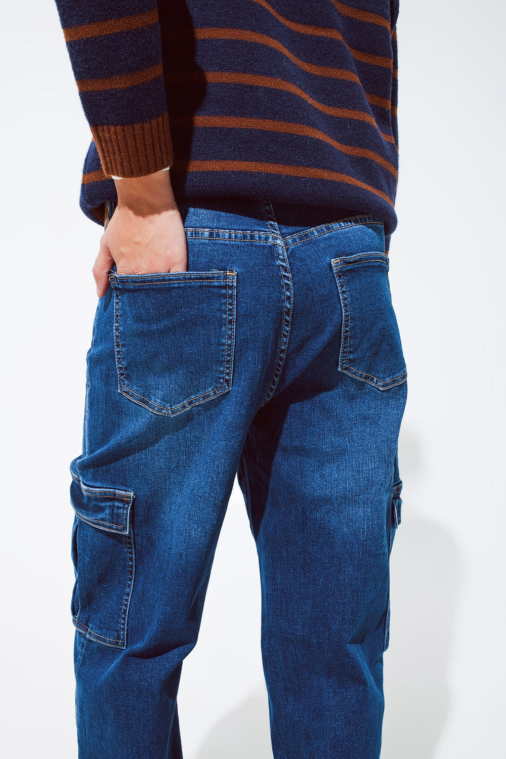Jeans Cargo a gamba dritta con lavaggio medio