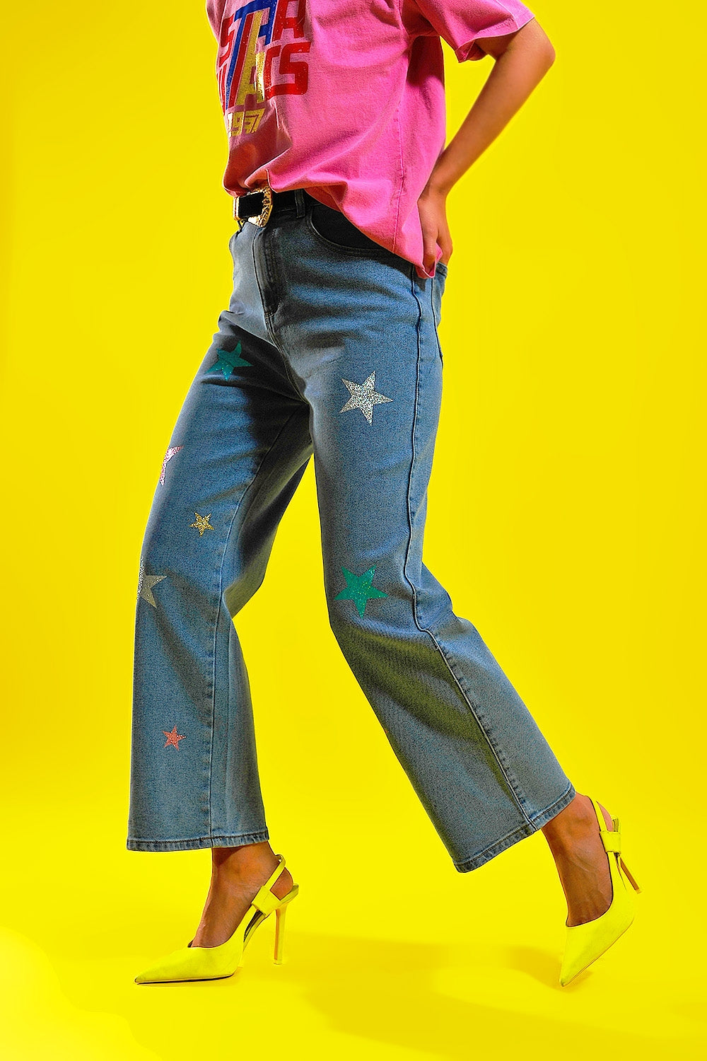 Q2 Jeans con stampa di stelle lavaggio scuro