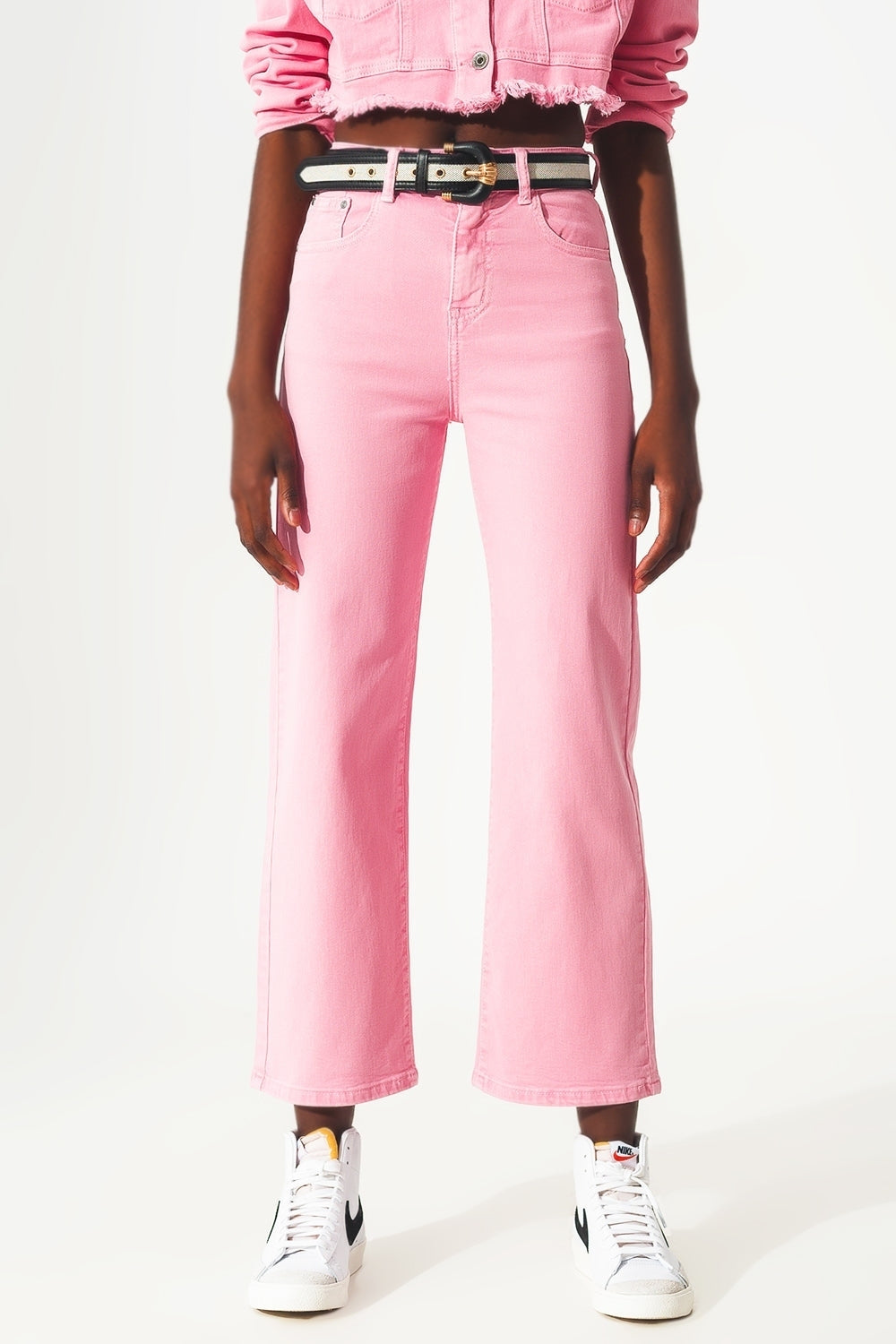 Q2 Jeans cropped a gamba larga in rosa