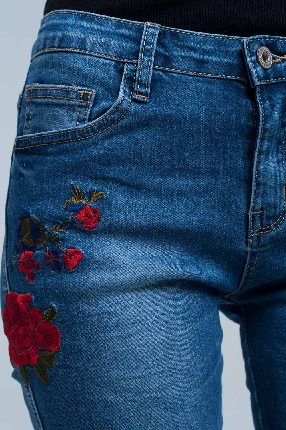 Jeans stretti dettagli ricamati