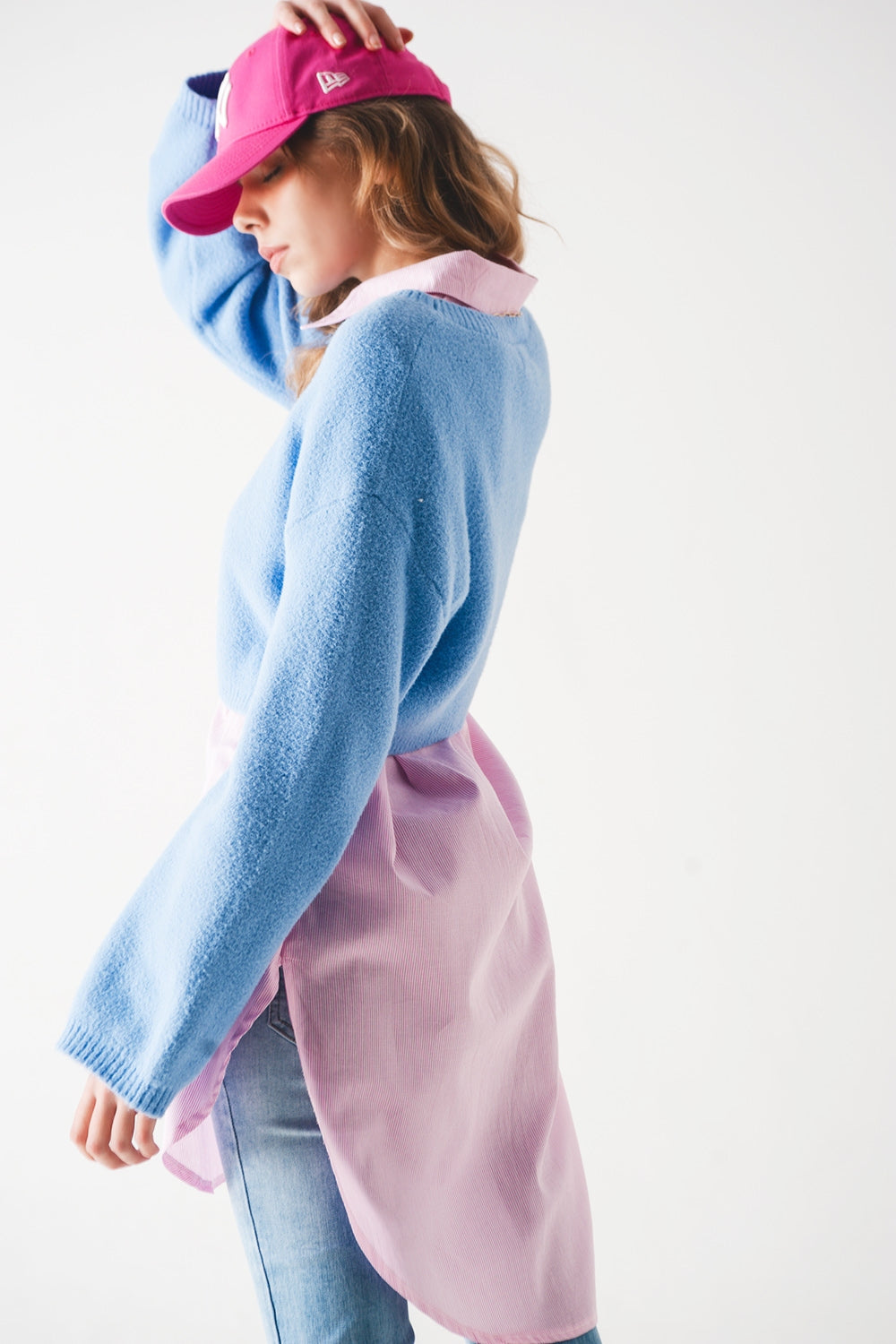 Maglione corto color azzurro in maglia soffice