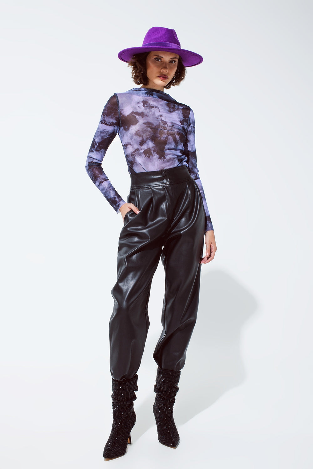 Mesh top cinched at the side with an abstract purple print