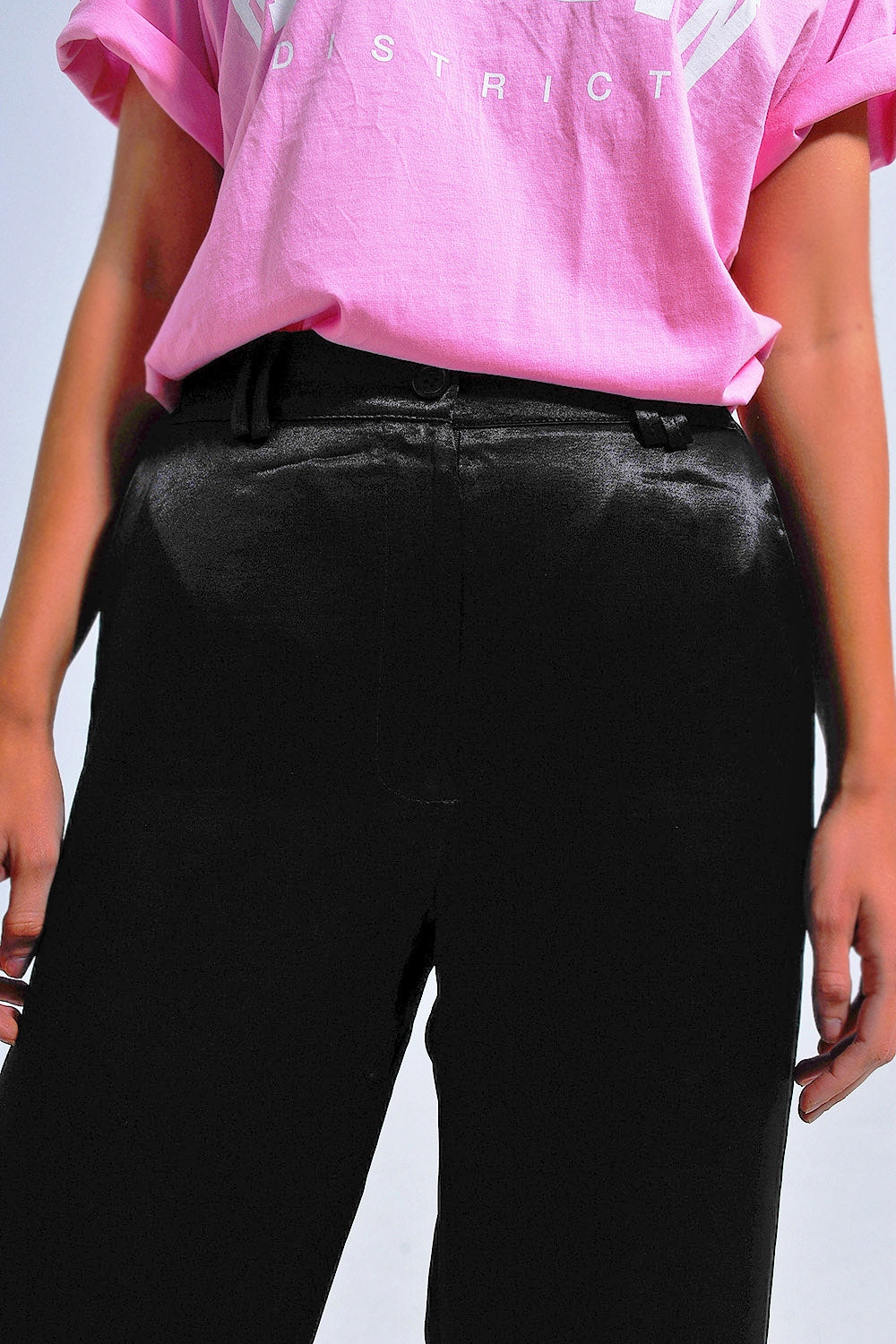 Pantaloni con fondo ampio in raso colore nero