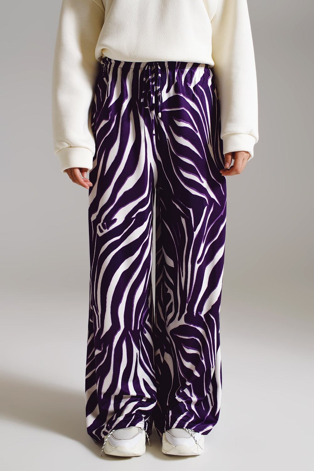 Q2 Pantaloni dritti con stampa zebra in viola e bianco