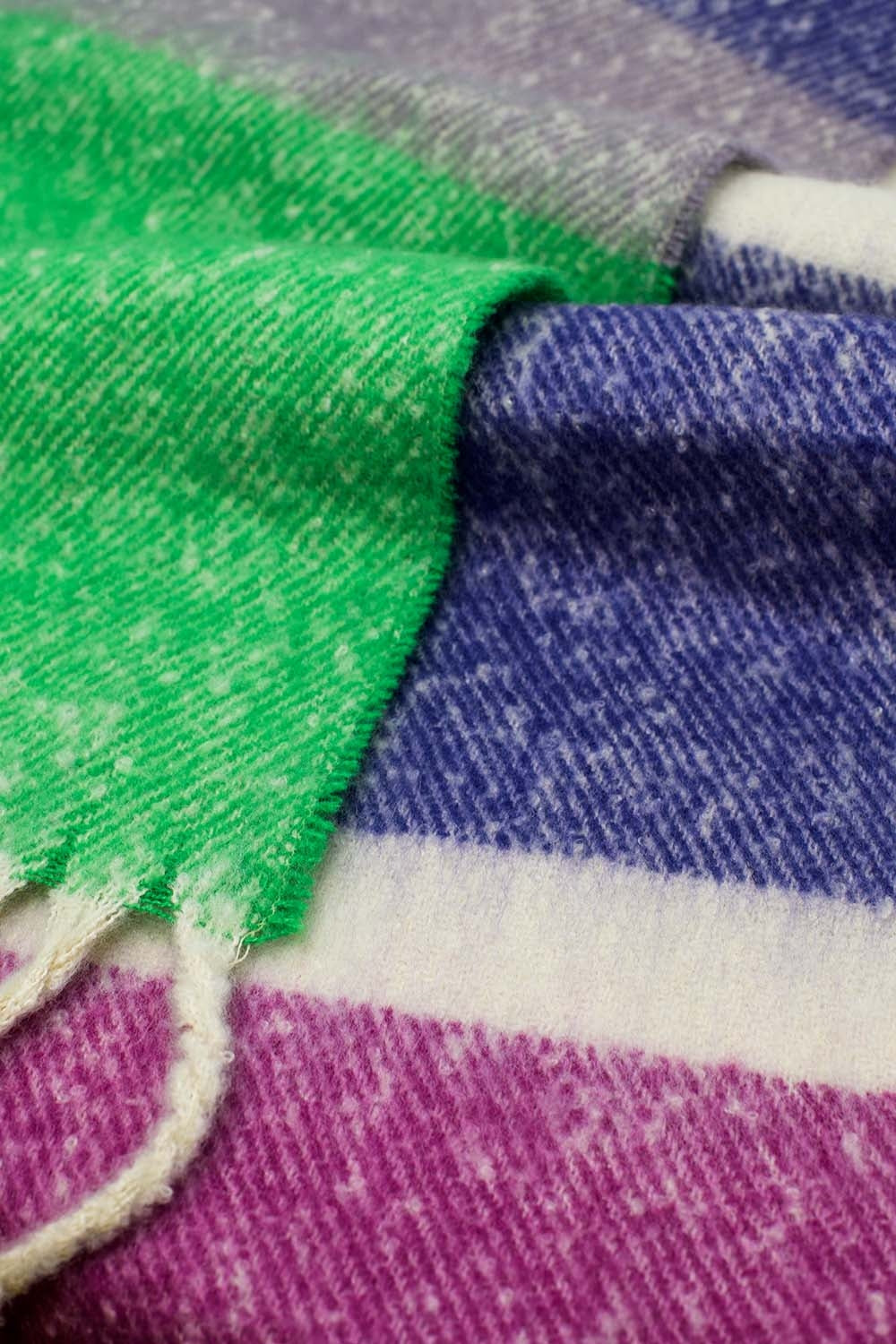Sciarpa rigida a strisce in verde blu e viola