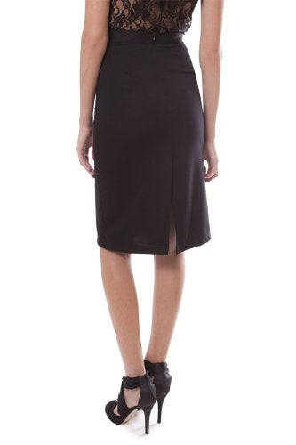 Sleek side skirt