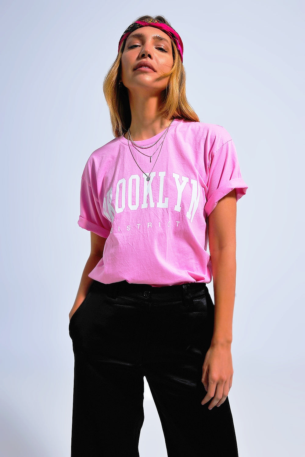 T shirt rosa con scritta Brooklyn