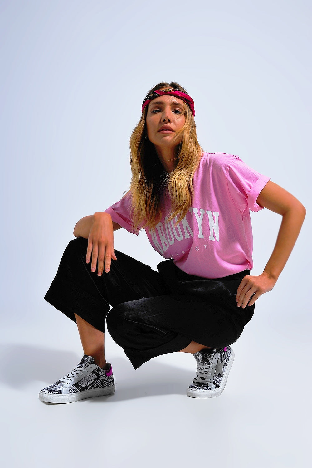 Q2 T shirt rosa con scritta Brooklyn